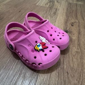 Kids Pink crocs with jiblets